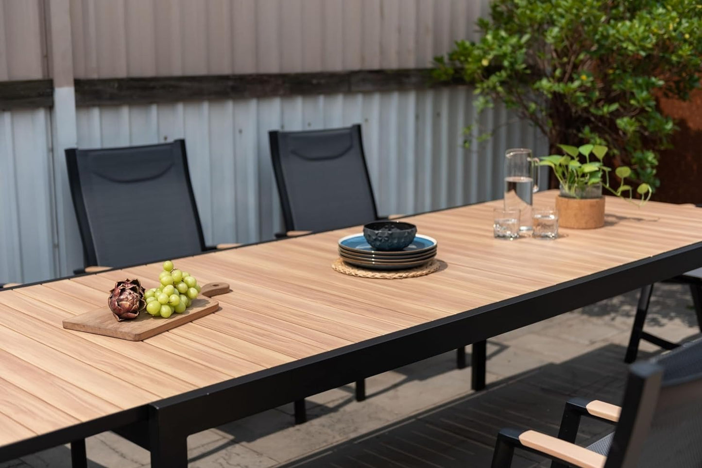 Kaihalulu Patio Dining Maintenance-Free Aluminum |Extendable Table|Ideal for Outdoors