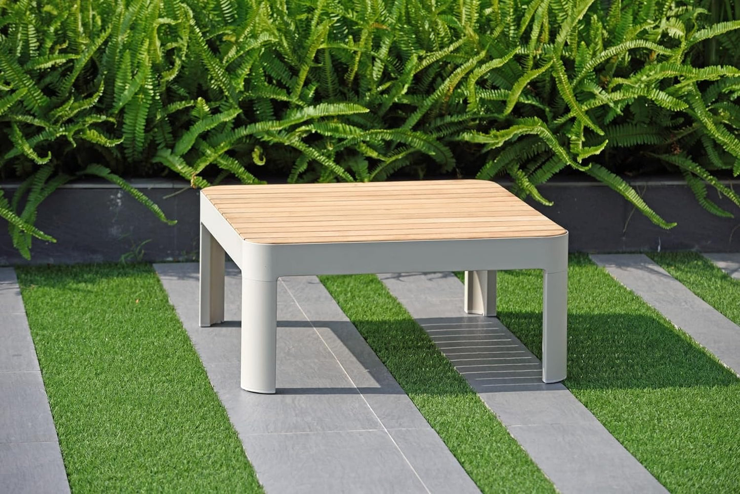 Teak Wood | Ideal for Patio and Indoors Gubbio 1-Piece Outdoor Square Side Table